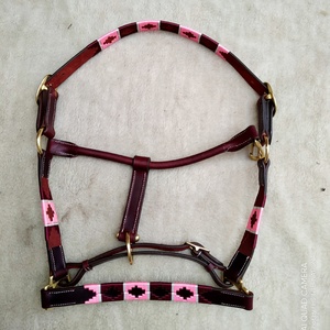 บังเหียนม้าหนังแท้ FHS PH010 คุณภาพดีที่สุด - ดีไซน์เฉพาะตัว - หนังสีน้ำตาลเกาลัด เย็บด้วยด้ายสีชมพูเบอร์กันดี - Product Image 2