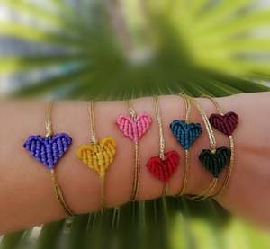 สร้อยข้อมือมาคราเม่รูปหัวใจคุณภาพพรีเมียม - Product Image 1