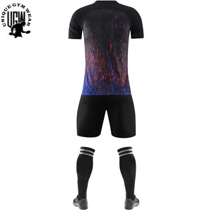 Maillot de football homme col en V 2026 de qualité supérieure, couleurs noir/vert, en polyester/coton doux, séchage rapide et respirant, coupe athlétique - Product Image 3