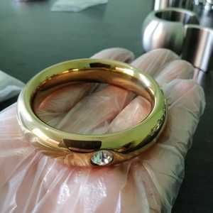 Donut dorado de acero para hombres, anillo de pene erótico con joyería, Juguetes sexuales para adultos, fabricante y venta al por mayor - Product Image 5