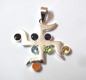 ซื้อออนไลน์จี้จักระ Sathiya: จี้จักระ Sathiya สำหรับขาย - Product Image 1