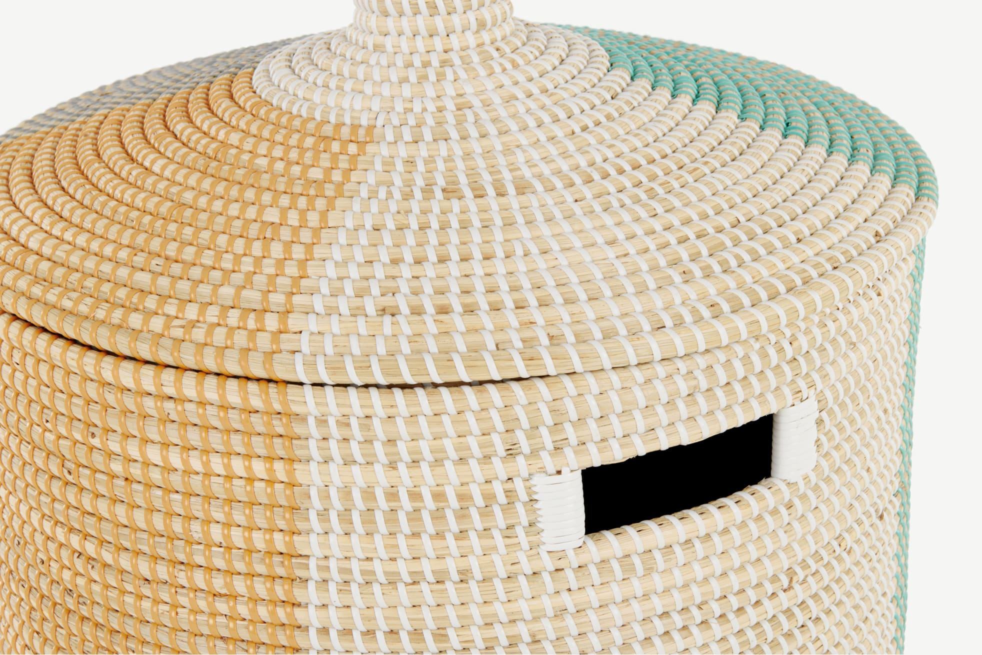 สีเหลือง, Navi