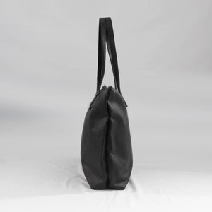 Fabriqué à la main en cuir de vachette Top Grain en cuir véritable fourre-tout noir sac à fermeture éclair polyvalent pour toutes les saisons-été hiver printemps automne - Product Image 6