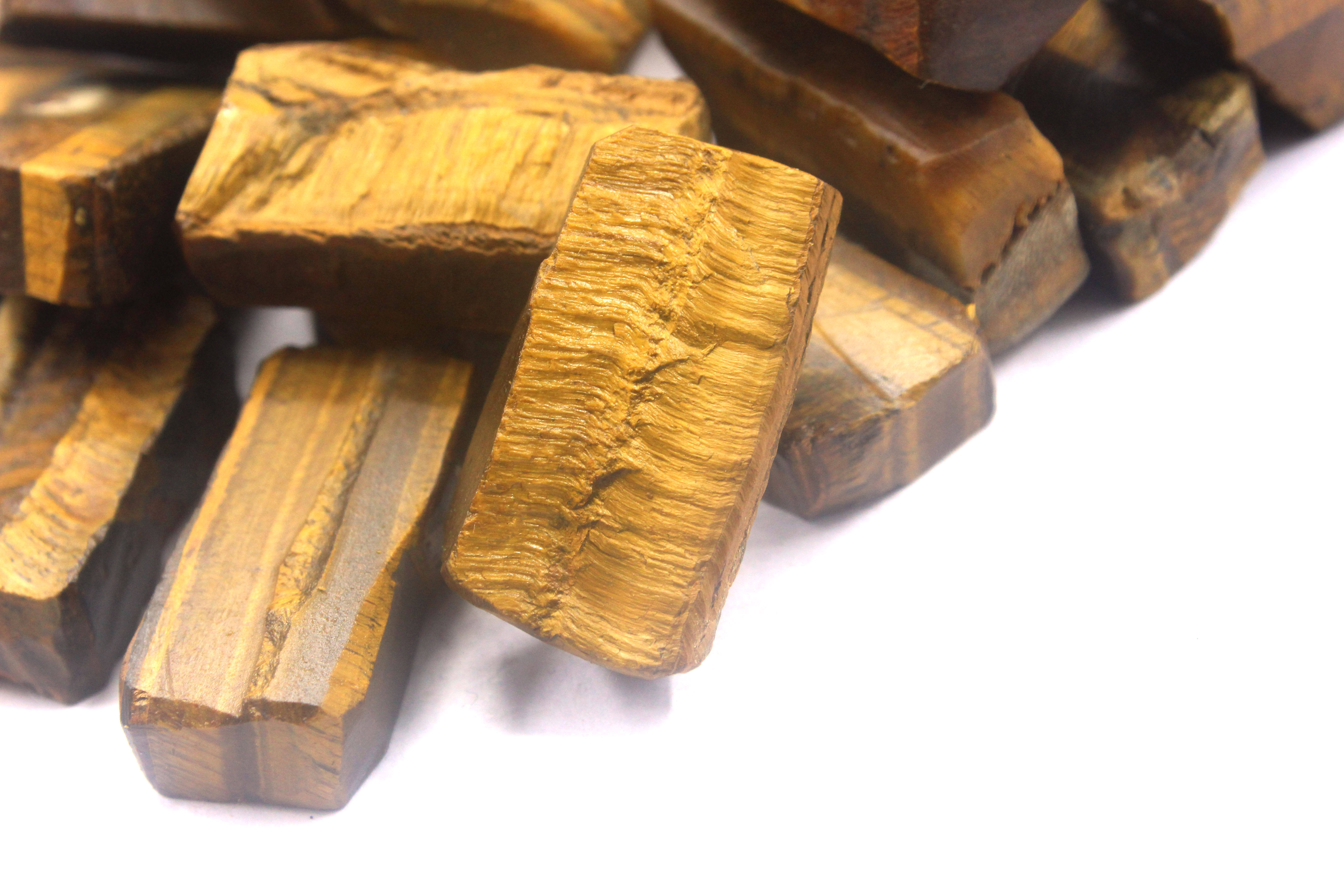 สีเหลืองน้ำตาล