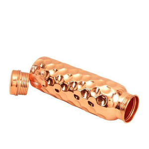 Bouteille d'eau martelée en diamant et cuivre pur, bouteille de haute qualité, pour boisson, vente en gros, fabricant indien, 2022 - Product Image 1