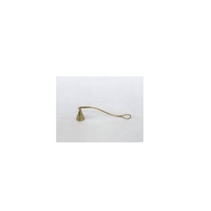 Bougeoirs de luxe en laiton, 4 pièces, fabriqué en inde - Product Image 1