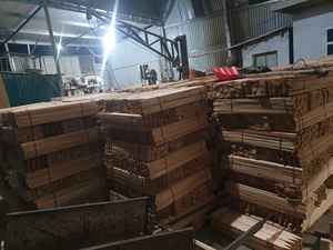 Venta caliente estacas de madera poste de madera Aplicación de estaca de madera para jardín y granja para valla para muebles - Product Image 6