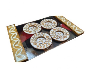 Nouveau meilleur vente Style arabe Acacia bois acrylique résine incrustation plateau avec sous-verres plateau fabricants indien décor artisanat - Product Image 6