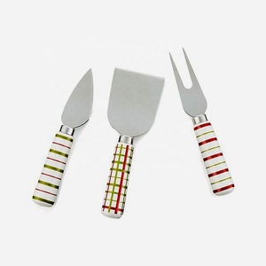 Ensemble de couteaux à fromage mignons en résine colorée sur manche en émail Ensemble de fromage en argent Nouvelle doublure Ensemble de serveur de conception - Product Image 1