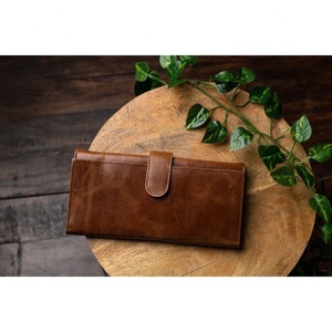 Bohemian Style Women's Fashion Heart Leather Wallet Portable <b>Long</b> Purse Clutch <b>Bag</b> for Spring and Winter Seasons - Product Image 1