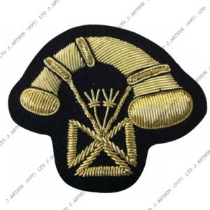 Insignes faits à la main Écusson de poche brodé en fil métallique pour uniformes Insignes personnalisés - Product Image 1