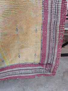 Wholesale Vintage Kantha Throw With Multi Layer Saree & Hand Embroidery King Size Dhurries Home Furnishing, Garment Redesign Use - Product Image 4