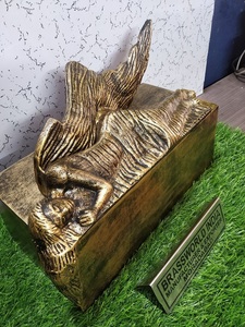 BRASSWORLD INDIA's New Angel Box Urna de cremación Metal Adulto Suministros funerarios Latón y aluminio - Product Image 4
