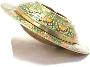 Cenicero de alta calidad, elegante, hecho con latón sólido en diferentes diseños - Product Image 3