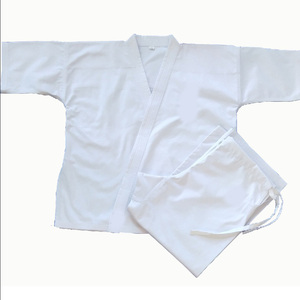 2022 vente en gros unisexe professionnel karaté costume Kimono fabriqué en usine pas cher prix GI uniformes pour Arts martiaux Offre Spéciale - Product Image 1