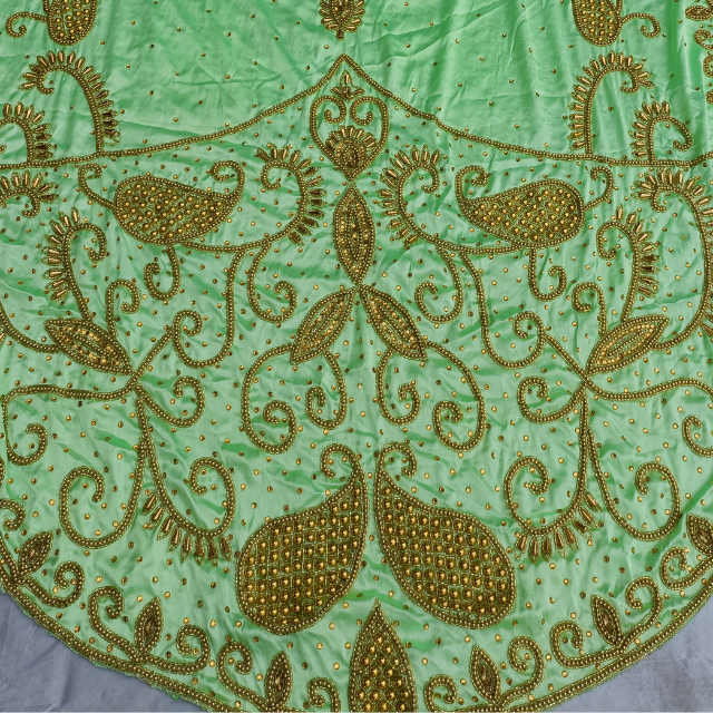 สีเขียว