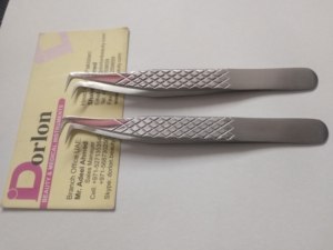 Pince à épiler professionnelle pour extensions de cils, finition argentée, personnalisable avec logo, pour volume, vente en gros - Product Image 4