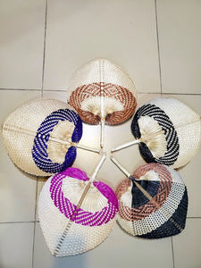 Éventail à main en feuilles de palmier naturelles du Vietnam, tissé en bambou, ventilateur de plafond à main, technique peinte à la main pour la décoration de la maison 99GD - Product Image 5