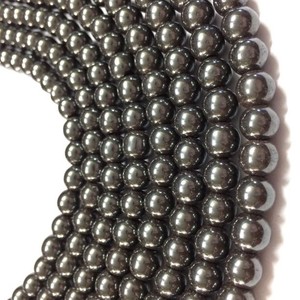 Perlas de hematita gris natural de alta calidad, cuentas sueltas redondas para la fabricación de joyas por vendedor indio - Product Image 2