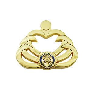 Épinglette de revers personnalisée en émail, club rotatif, président international - Product Image 3