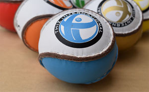 Ballons de hurlement THIZ Sliotars de marque personnalisée GAA Standard Cuir officiel - Product Image 3