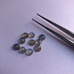 Cabujones sueltos de corte de Rosa redonda lisa de piedra labradorita Natural de 3mm del fabricante al mejor precio al por mayor en línea India 2025 - Product Image 1