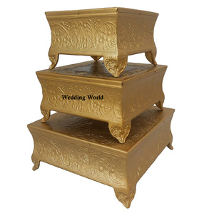Ensemble de trois présentoirs à gâteaux en métal Excellente qualité Support à gâteau fantaisie fait à la main Forme ronde Vente en gros Support à gâteau en métal fantaisie - Product Image 2
