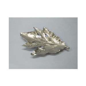 Plateau en métal fait main moderne imprimé logo personnalisé designer décoratif grands plateaux nickelés pour la cuisine Noël - Product Image 4