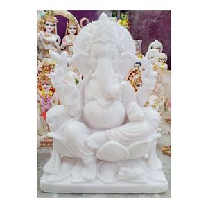 พระพิฆเนศพระเจ้าสีขาวนวลนั่งบนฐานดอกบัว ทำจากหินอ่อน - Product Image 1