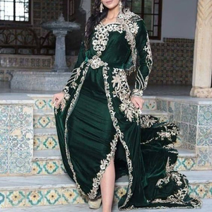 Vestido de caftán KARAKOU bordado de DABKA, cuentas de cristal, trabajo de piedra de vidrio para fiesta, color verde, 2022 - Product Image 1