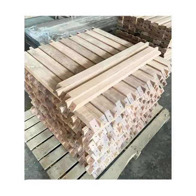 家具製造または室内外装装飾用の高品質無垢材ボードウォールパネル木材 (200x6x4cm)