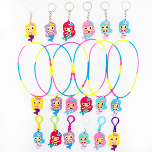 Bán Buôn Biểu Tượng Tùy Chỉnh Thiết Kế Phim Hoạt Hình Keychain Vòng Đeo Tay Tó<span class=keywords><strong>c</strong></span> Clip PVC Quyến Rũ Đầy Màu Sắ<span class=keywords><strong>c</strong></span> Silicon Vòng <span class=keywords><strong>C</strong></span>ổ Cho Trẻ Em - Product Image 1