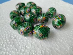 Cuentas de Vidrio Africanas Hechas a Medida en Tonos de Verde, Adecuadas para Diseñadores de Joyas y Tiendas de Cuentas - Product Image 2