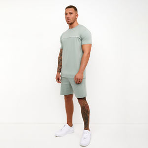 Camisetas y pantalones cortos de Entrenamiento Personalizados OEM para hombres Gym West Slim Fit Twin Sets 100% Polyester Men's Twin T Shirt Set - Product Image 6