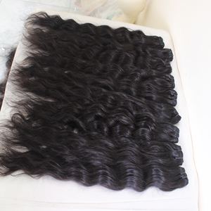 Venta al por mayor Remy 100% Paquete de cabello humano brasileño original, paquete de tejido de cabello humano, cabello brasileño virgen alineado con cutícula cruda - Product Image 2