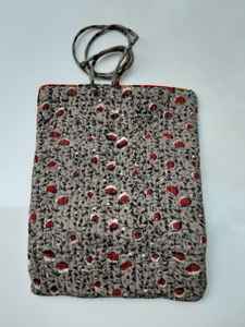 Hot Selling Block Printed Fabric Cotton Quilted Jewelry Pouch Bags Multi Pockets Zip Closure String Tie Closure Bags Accessories - Product Image 4