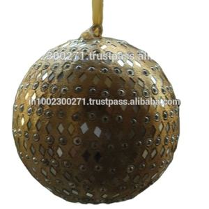 Boules de Noël suspendues dorées AAE pour l'intérieur, vente en gros - Product Image 1