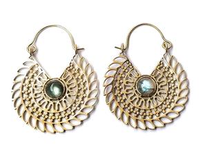 Dernières boucles d'oreilles créoles bohèmes en laiton avec pierre de labradorite, plaqué or, nouveau design, style unique pour femme - Product Image 2