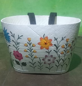 Cubo de goma reciclada para decoración de interior y exterior, maceta de flores Multicolor con diseño Floral pintado a mano - Product Image 4