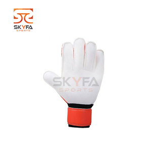 Gants de gardien de but professionnels pour jeunes et adultes Gants de sport en cuir respirants brodés personnalisés Gardiens de but de football OEM - Product Image 6