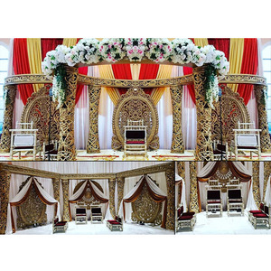 Mandap Circular Inspirado en la Boda Maharani, Decoración de Boda India, Mandap Redondo con Pilares Jali Tallados en Fibra, EE. UU. - Product Image 1