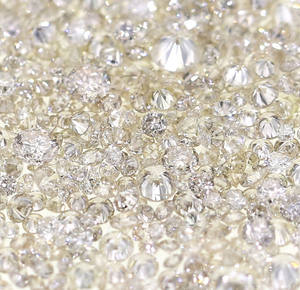 Diamant rond brillant naturel brun clair, clarté VS2, certifié IGI, très bon taillage - Product Image 1