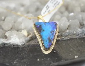 Nouveau design de colliers de bijoux de charme vente en gros de collier pendentif en opale bleue en or 18 carats à la mode pour femmes et filles de fournisseurs