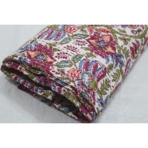 Ấn Độ <span class=keywords><strong>Handmade</strong></span> Cotton <span class=keywords><strong>Kantha</strong></span> Quilt Floral Queen Kích Thước Bộ Đồ Giường Ném Gudri Dân Tộc Trải Giường <span class=keywords><strong>Kantha</strong></span> Quilt Trang Trí Nội Thất Ném - Product Image 6