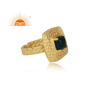 มือพื้นผิวชุบทองแหวนผู้ผลิตเครื่องประดับเงินธรรมชาติสีเขียวมรกตแหวนพลอยเครื่องประดับผู้ค้าส่ง - Product Image 3