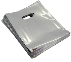 البولي إثيلين المنخفض الكثافة/عالية الجودة يموت قطع حقيبة بلاستيكية تغليف مخصص شعار حقيبة تسوق من حقائب بلاستيكية شركة تصنيع