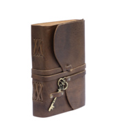 Cuaderno de diario encuadernado de cuero genuino Vintage hecho a mano para hombres y mujeres papeles forrados Kraft 240 páginas con solapa de bloqueo de llave en la cubierta