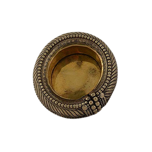 Unique Design Solid Brass Ashtray Top Quality Customized Size Shape Ashtray From Best Exporter In India - Product Image 4