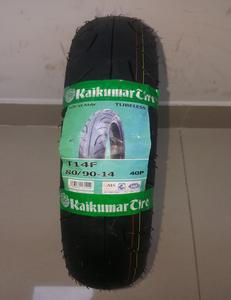 Customized Strong Wear Proof Pattern Tubeless Scooter Rubber Tyre Motorcycle Wheel from Viet Nam - Product Image 4