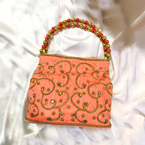 Sac à main ethnique de créateur exclusif Craftstages International 28*7.5*21 CM Fabriqué en Inde - Product Image 1